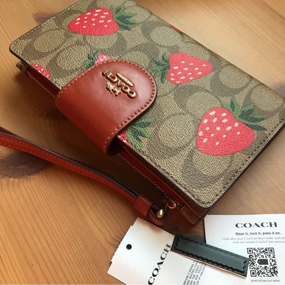 🍓 Coach Tech Wallet In Signature Canvas With Wild Strawberry Print - Picture 9 of 13